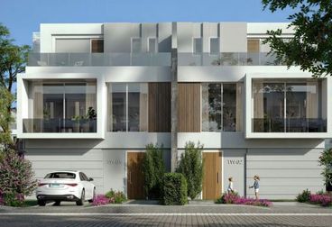 La Vista Company offers villas in a full-service residential compound in New Cairo with a 5% down payment.