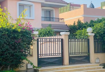 Twin House For sale in Cleopatra Palace Compound